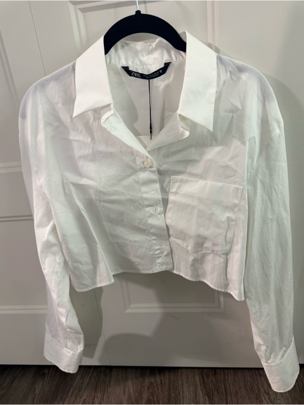 ZARA White Cropped Button-Down Shirt with Pocket